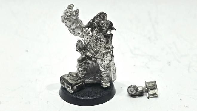 WH40K - Imperial Guard Commissar [S147]