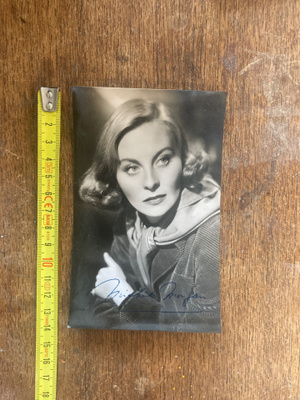 MICHÉLE MORGAN, SIGNEERAUS?
