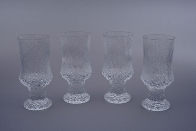 119. 4kpl Iittala 'Ultima Thule, viinilasi, Tapio Wirkkala.