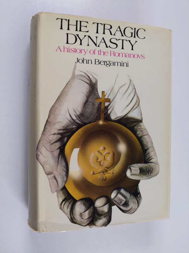 John D. Bergamini : The tragic dynasty : a history of the...
