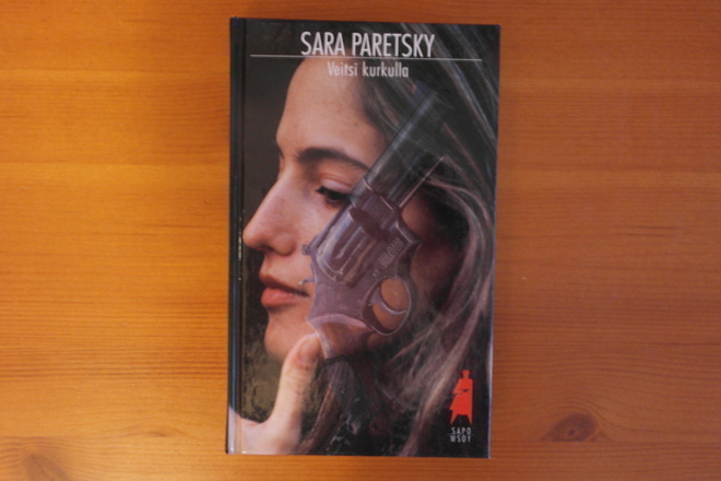 Sara Paretsky:Veitsi kurkulla.1.P.1996.Sid.Sapo 394.Hieno!