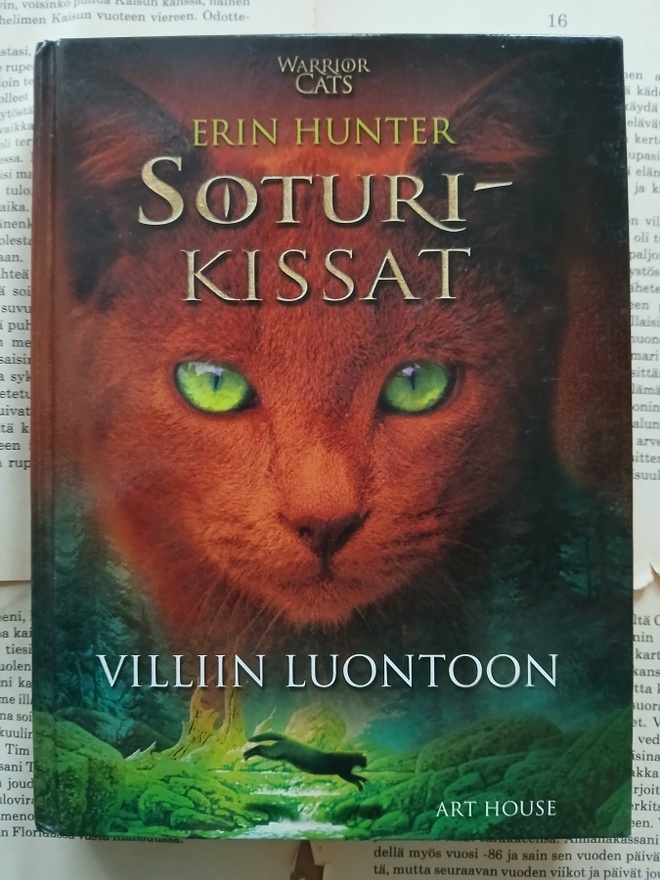Erin Hunter - Soturikissat: Villiin luontoon (sid.)