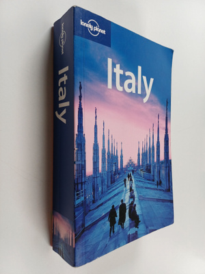 Damien Simonis ym. : Italy