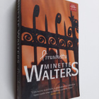 Minette Walters : Pirunkettu - pikkukuva 1