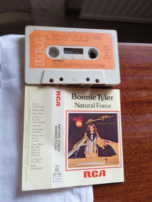 C- KASETTI: BONNIE TYLER : NATURAL FORCE