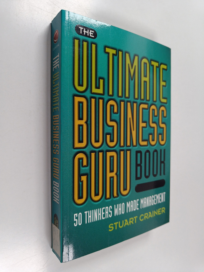 Stuart Crainer : The ultimate business guru book : 50 thi...
