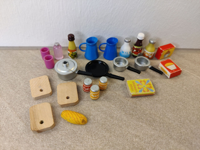 Lundby nukkekodin pienet ruokatavarat