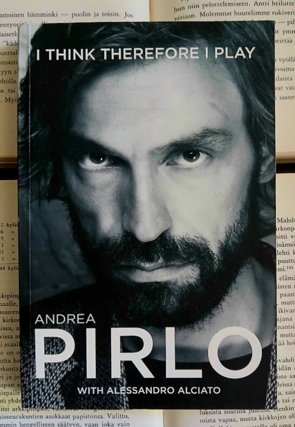 Andrea Pirlo: I Think therefore I Play (softcover)