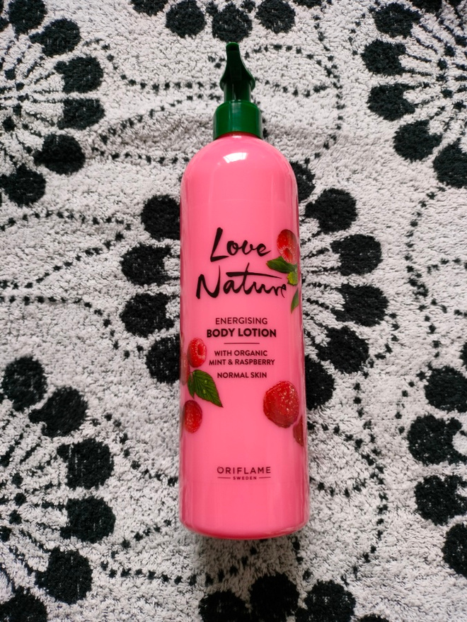 ~Oriflame Energising Organic Mint & Raspberry -vartaloemuls~