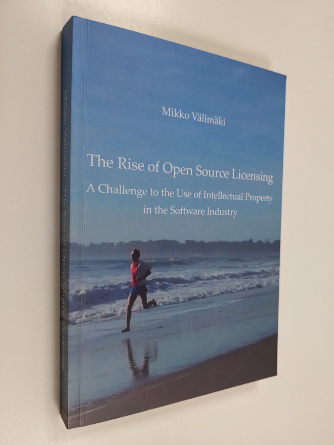 Mikko Välimäki : The Rise of Open Source Licensing : A Ch...