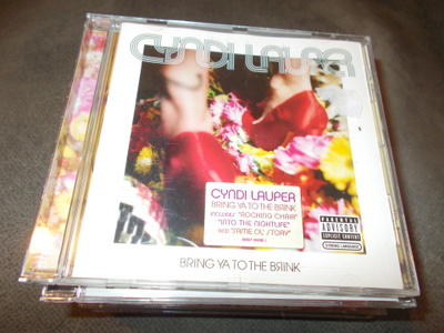 CD CINDI LAUPER ** BRING YA TO THE BRINK **