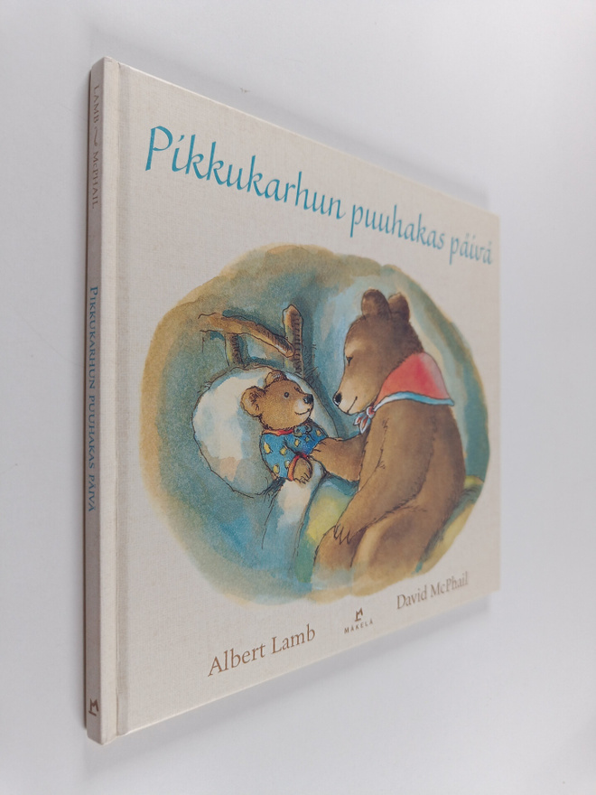 Albert Lamb : Pikkukarhun puuhakas päivä