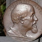 Juhani Aho 1801 -1921. Halkaisija 54mm. Rasiassa. - pikkukuva 2