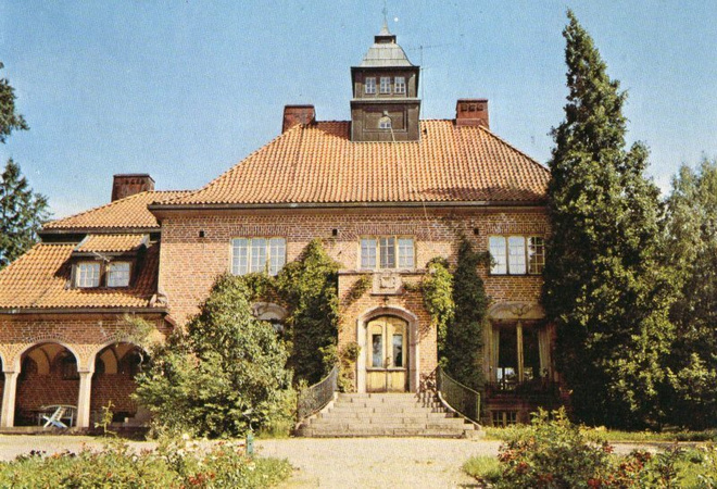 Postikortti Luvia Niemenkylä Villa Petrel