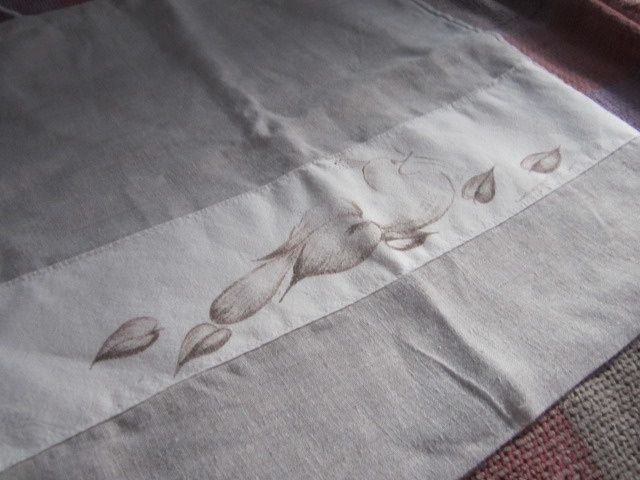 Tyynynpäällinen / Sisustustyynyn päällinen / Tyynyliina
