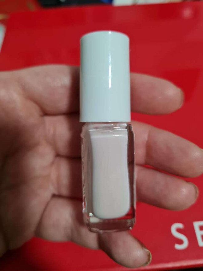Essie kynsilakka Ballet Slippers