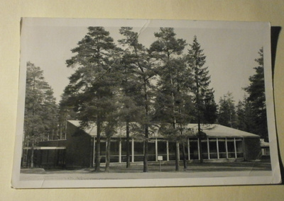 Hyrylä, varuskunta-alue, Sotilaskoti, mv valokuvapk, p. 1963