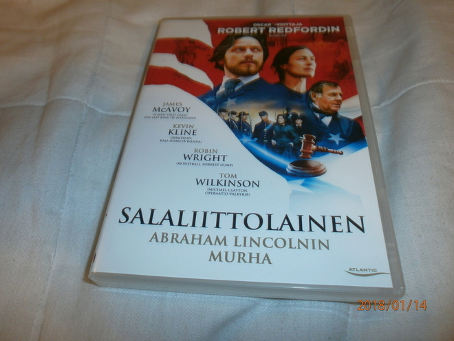 SALALIITTOLAINEN    -   DVD