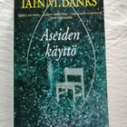 Banks, Iain M.: Kulttuuri 3: Aseiden käyttö - pikkukuva 1