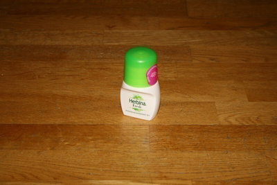 UUSI Herbina Fresh Blossom antiperspirantti 48h