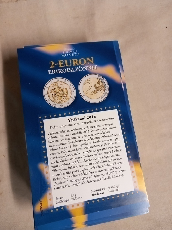 330 kpl monetan 2€ mainoslappua