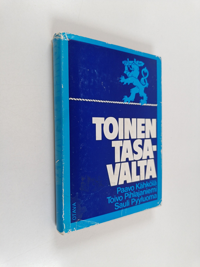 Sauli Pyyluoma ym. : Toinen tasavalta