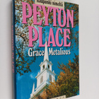 Grace Metalious : Kaupunki nimeltä Peyton Place - pikkukuva 1