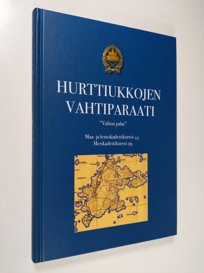 Hurttiukkojen vahtiparaati, eli, Maa- ja lentokadettikurs...