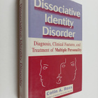 Colin A. Ross : Dissociative identity disorder : diagnosi... - pikkukuva 1
