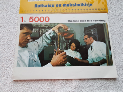 LÄÄKEYHTIÖ PHARMA ESITE 1970