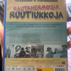 (Uusi) Ohukainen ja paksukainen: rautahermoisia ruutiukkoja - pikkukuva 2