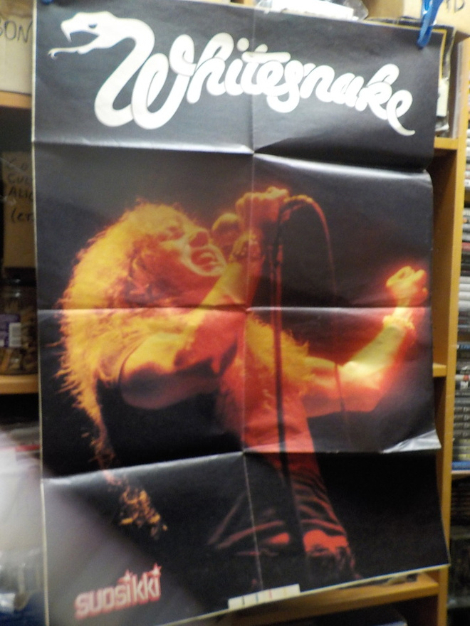 WHITESNAKE JULISTE SUOSIKKI-LEHDESTÄ