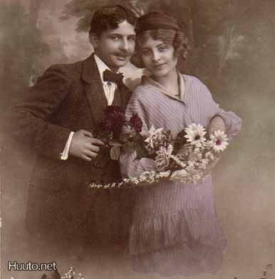 RAKKAUS / Rakastunut pari ja romanttiset ruusut. 1900-l.