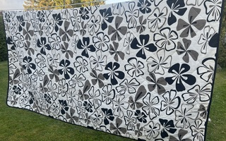 Päiväpeitto 250 x 250 cm Päiväpeite