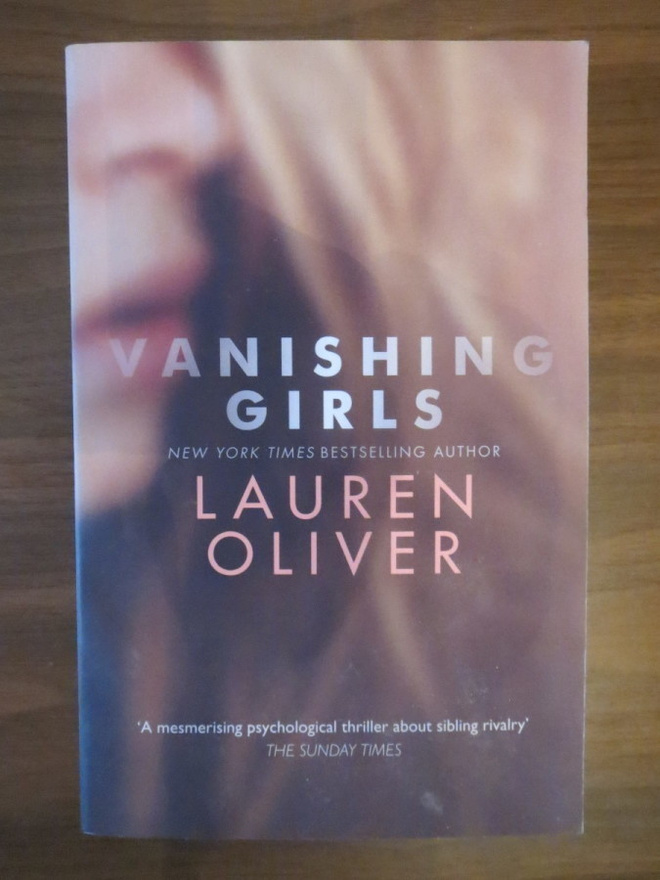 Lauren Oliver: Vanishing Girls