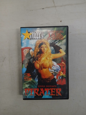 Jenna Jameson; Pirater