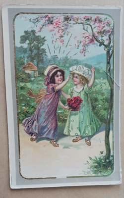 Pikkuleidit hienosti pukeutuneina tuovat onnittelut, p. 1913