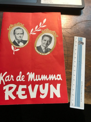 Kar de Mumma Revyn