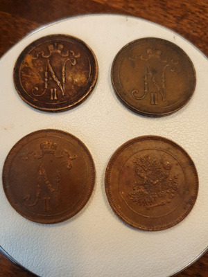 4 kpl 10 pennin kolikkoa 1800-1900 luku