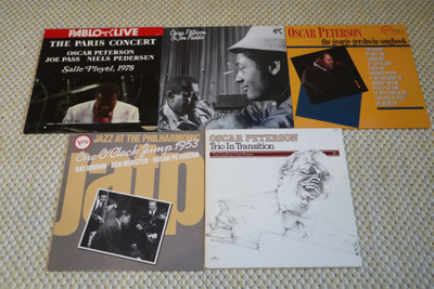 NIPPU 6: Oscar Peterson -LP:tä x 5kpl