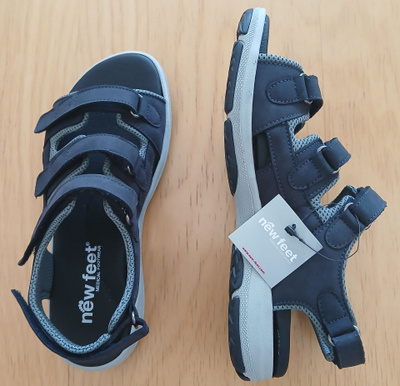 Uudet NewFeet-sandaalit, koko 39= 25,8 cm sisäpituus.