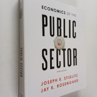 Joseph E. Stiglitz : Economics of the public sector - pikkukuva 1