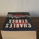The Bloodline Feud (Charles Stross, pehmeäkantinen) - pikkukuva 4