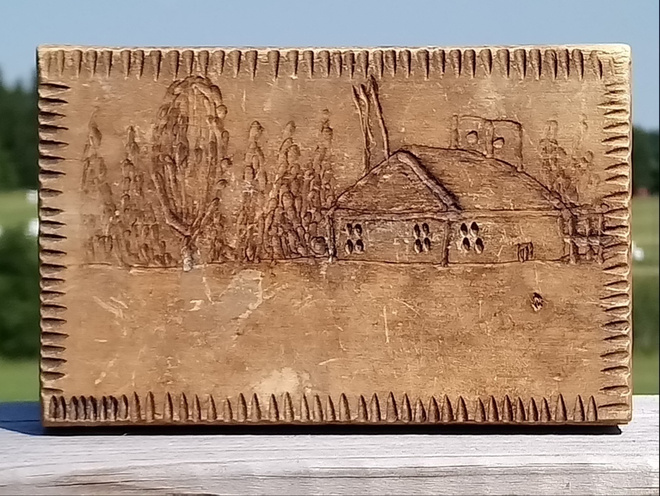 Vanha puurasia, Mitat - 57 mm korkeus. Lukollinen