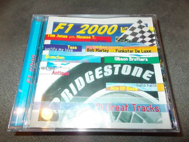 CD F 1 2000