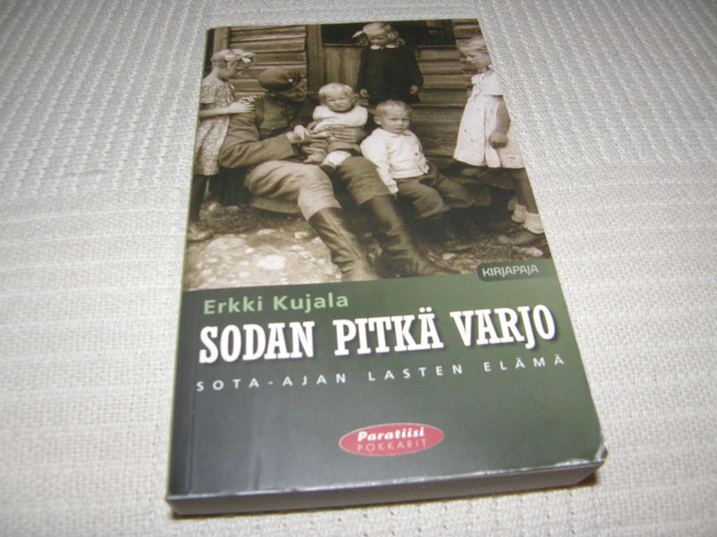 Erkki Kujala Sodan pitkä varjo  -pok