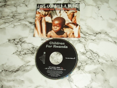 CD Single Children For Rwanda - Love Can Build A Brigde