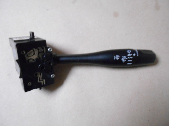 Pesurin viiksi Nissan 257sa54394780. Primera P11, 2000-01 ym