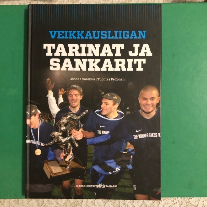Veikkausliigan tarinat ja sankarit. 2012. 1.painos.