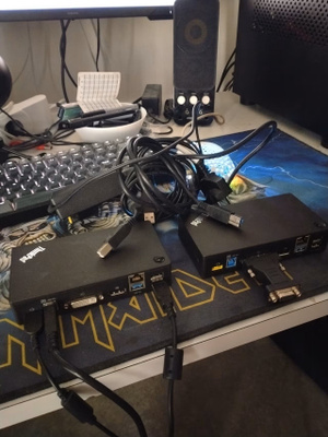 2 kpl Lenovo ThinkPad USB 3.0 Pro Dock -telakoita